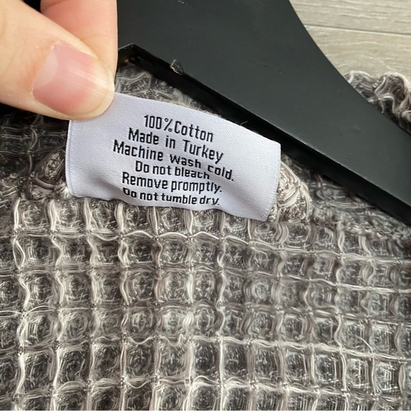 Parachute Waffle Texture Robe - Picture 5 of 9